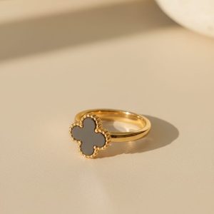 Black Clover Ring.