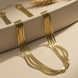 Gold snake chain bracelet